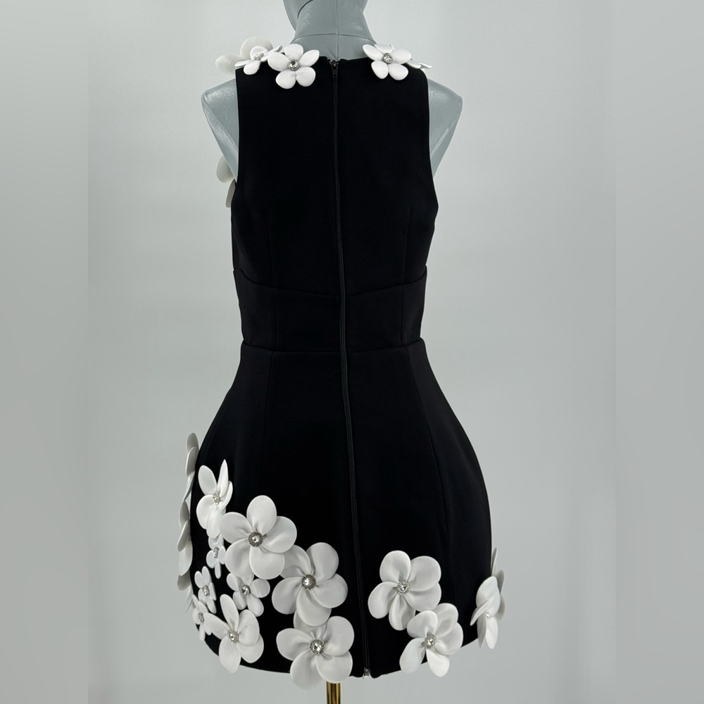🆕 BRONX & BANCO 🧿 NWOT Estelle Floral Mini Dress, Black/White - Sz M US 6 - Picture 9 of 16